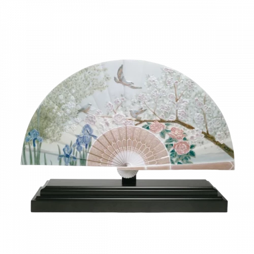 FIGURINE FAN IRIS AND CHERRY FLOWERS